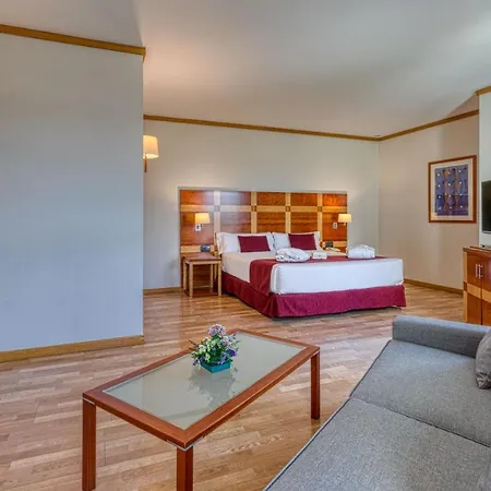 Senator Parque Otel 4*