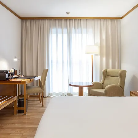 Hotel Senator Parque 4*