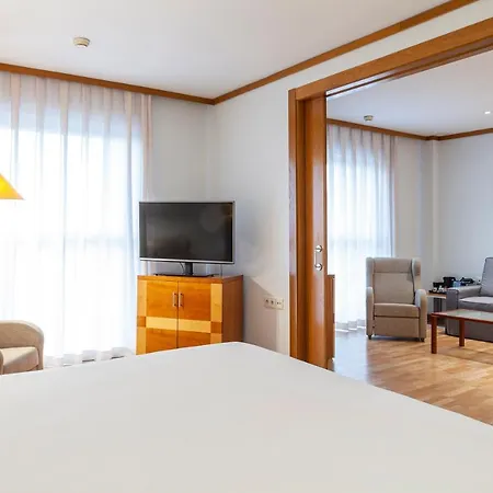 호텔 세나토르 파르케 센트럴