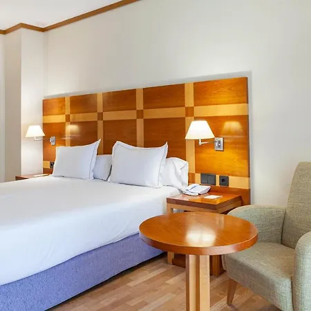 세나토르 파르케 센트럴 4*