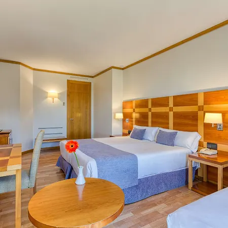 세나토르 파르케 센트럴 4*