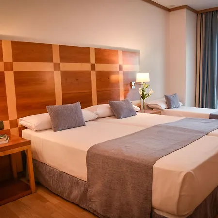 세나토르 파르케 센트럴 4*