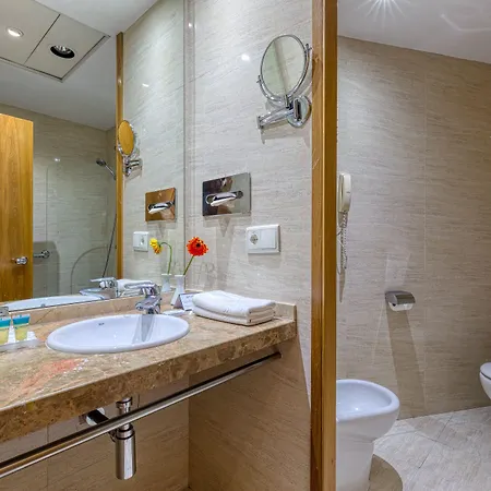 Отель Senator Parque 4*