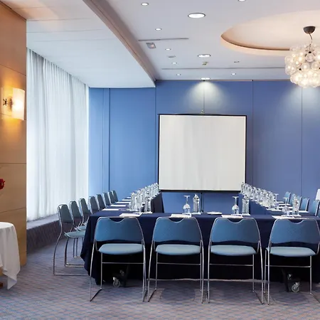 Senator Parque מלון 4*