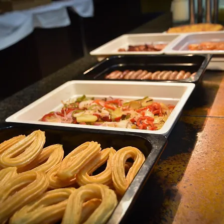 מלון Senator Parque